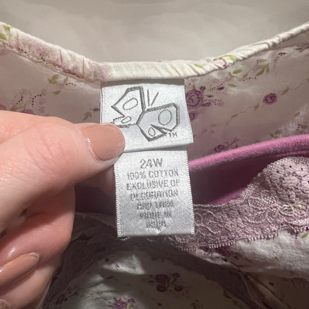Fashion bug white and purple tank with flowers - Picture 2 of 2